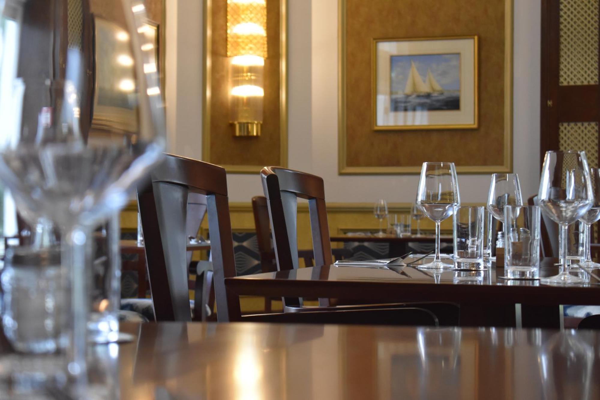 Botleigh Grange & Hotel 3*